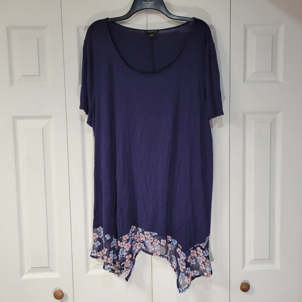 Lane Bryant blue tunic top floral print on the bottom of top plus size 22/24
